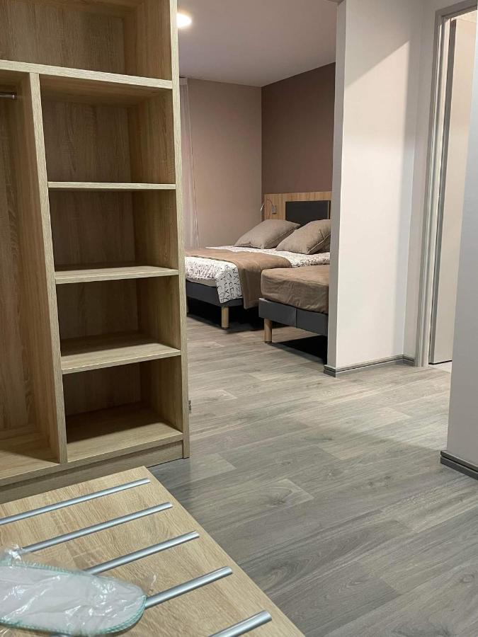 Hotel Maas مونتيني لو روا المظهر الخارجي الصورة